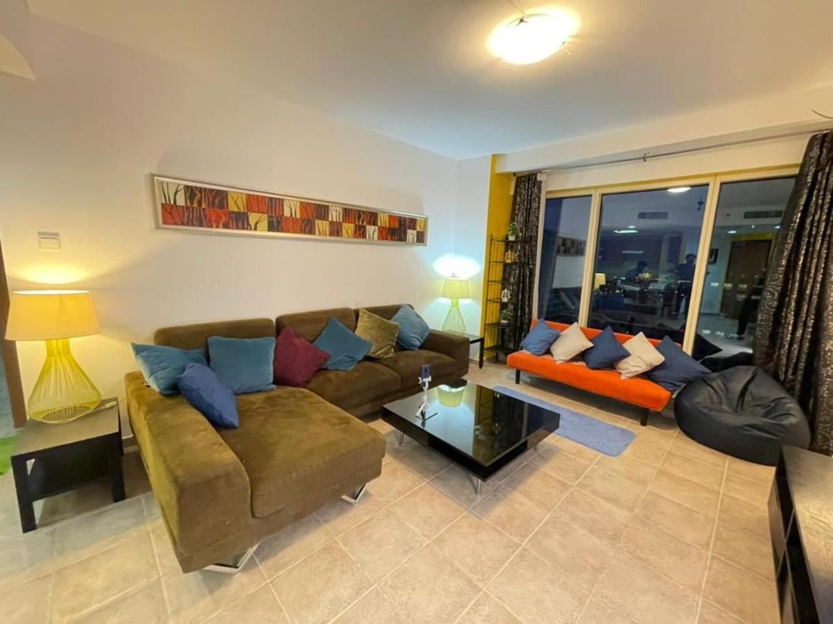 Travelers Backpackers Hostel Dubai Exterior foto