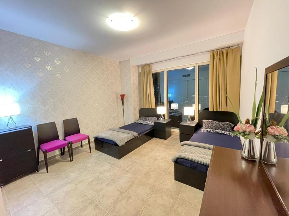 Travelers Backpackers Hostel Dubai Exterior foto