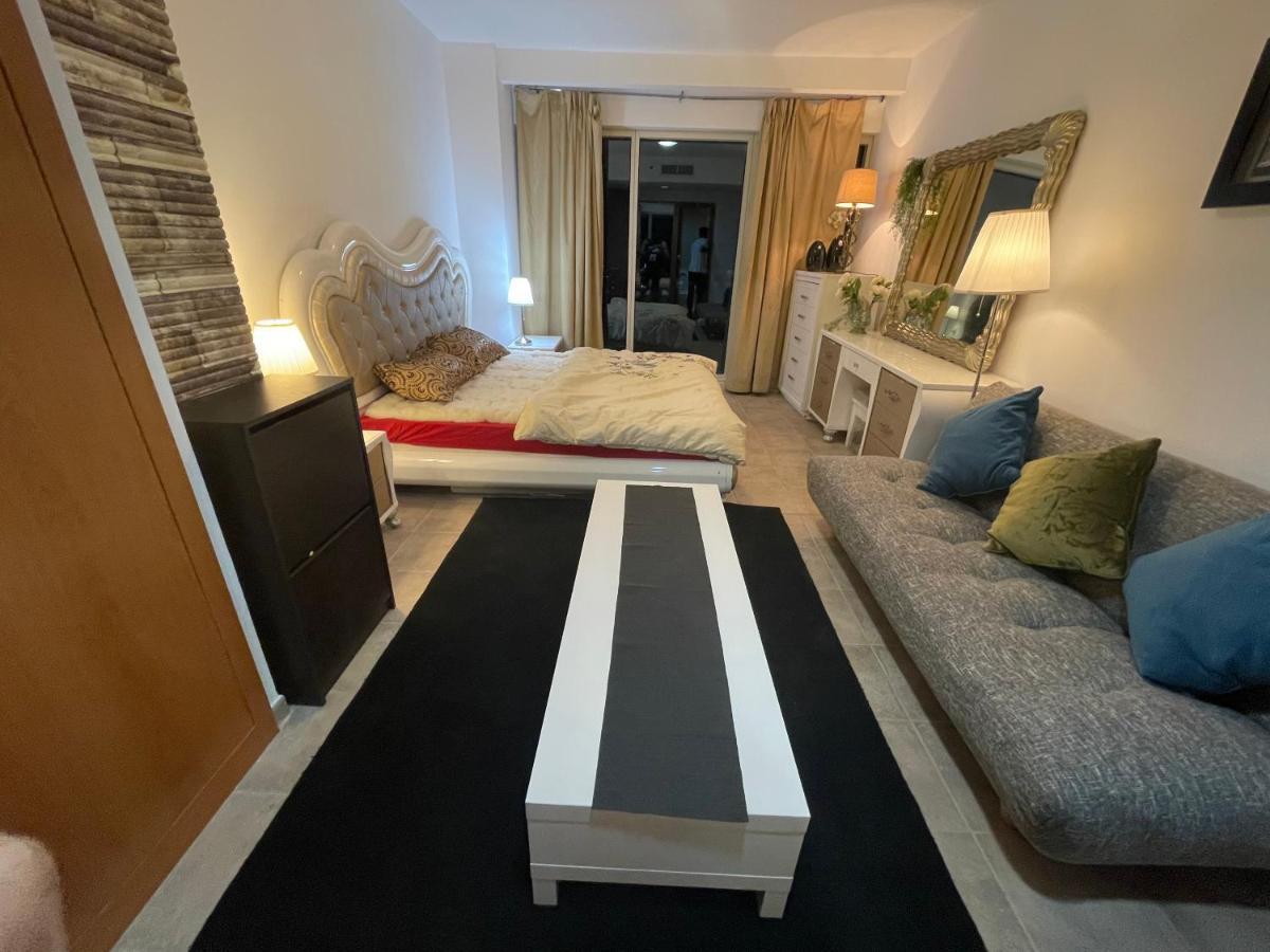 Travelers Backpackers Hostel Dubai Exterior foto