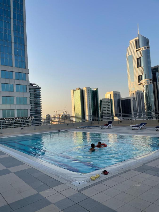 Travelers Backpackers Hostel Dubai Exterior foto