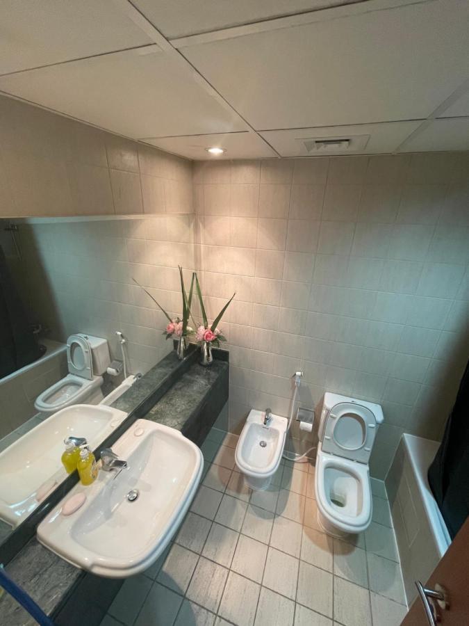 Travelers Backpackers Hostel Dubai Exterior foto