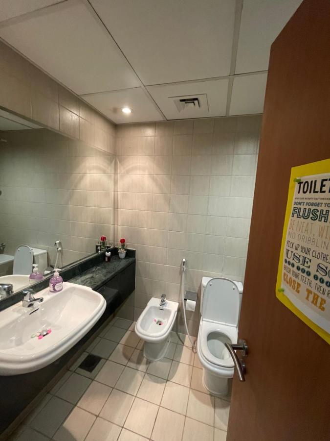 Travelers Backpackers Hostel Dubai Exterior foto