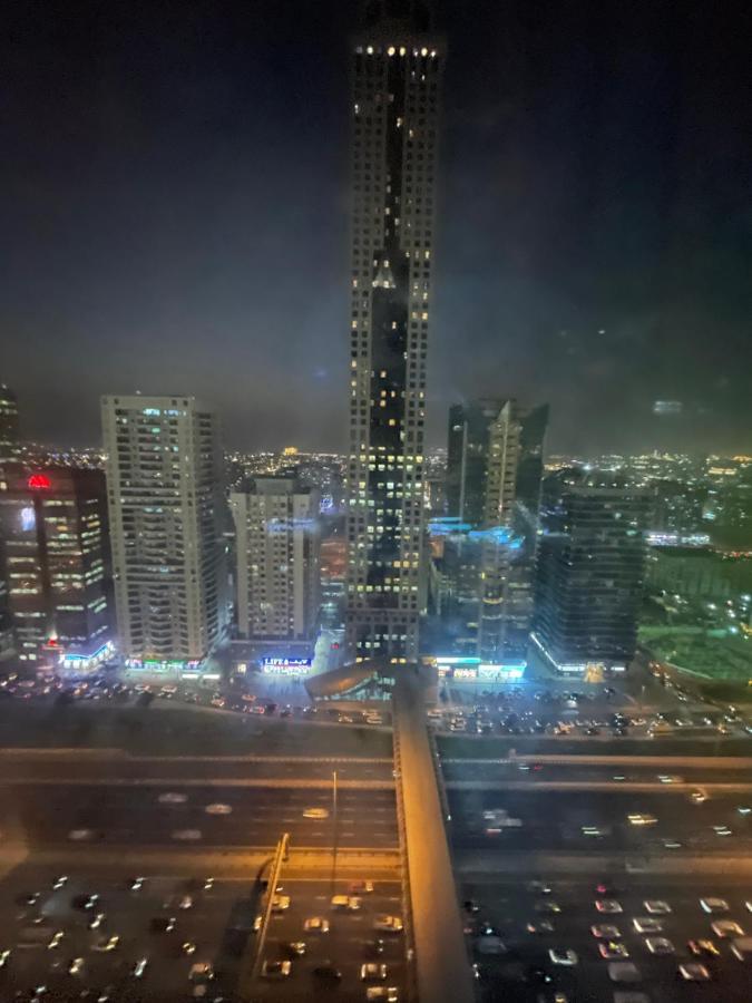 Travelers Backpackers Hostel Dubai Exterior foto
