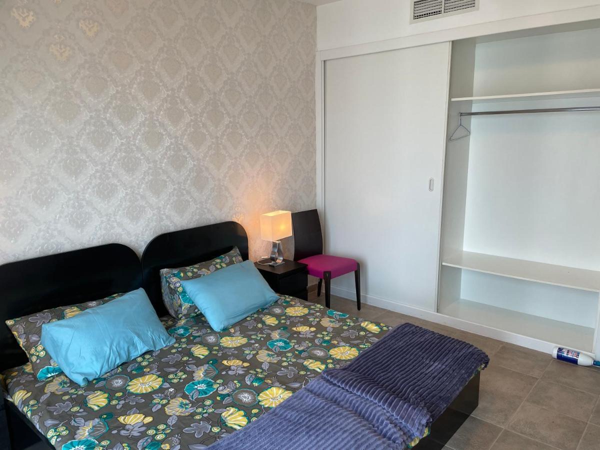 Travelers Backpackers Hostel Dubai Exterior foto